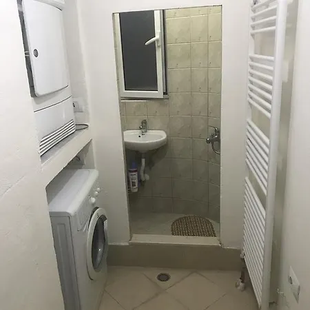 Apartmán Hoxha's House *