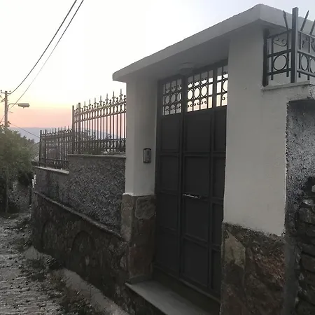 Hoxha's House Apartmán *